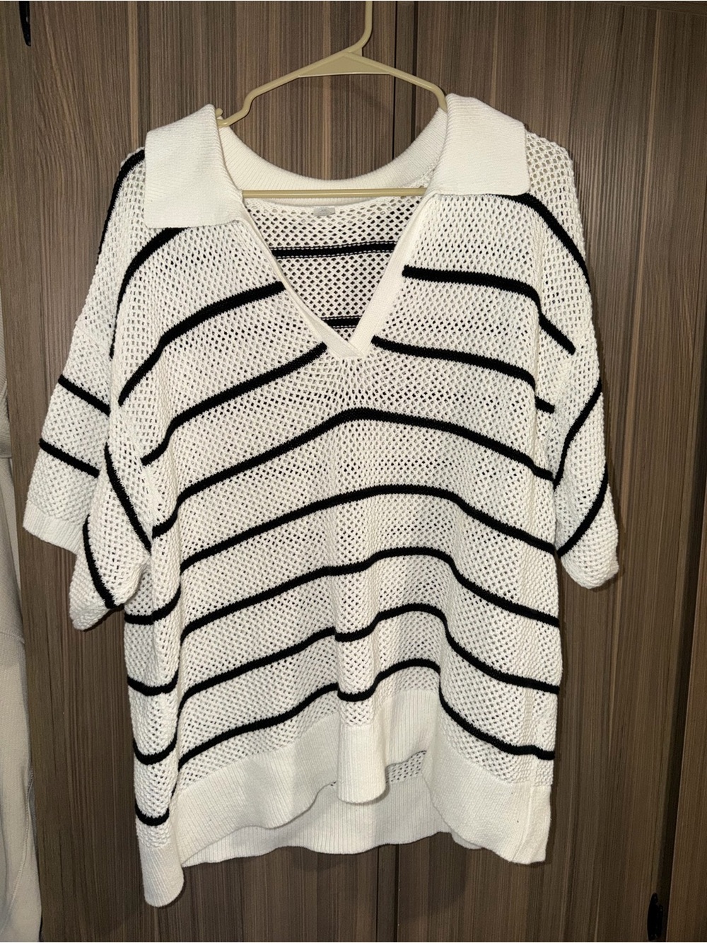 Old Navy White V-Neck Open-Knit Sweater with Black Stripes